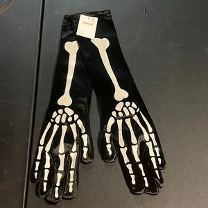 Skeleton gloves